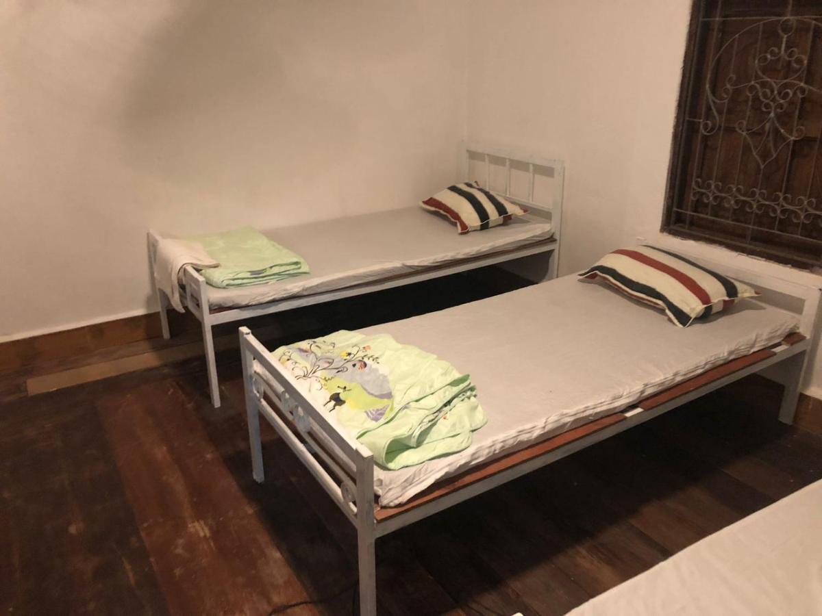 Vernice Backpacker Hostel Vientiane Exterior photo